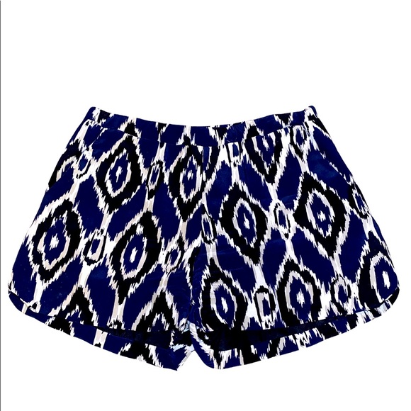 Amour Vert Pants - SOLD Amour Vert 100% Silk Aztec Print Elastic Waist Short